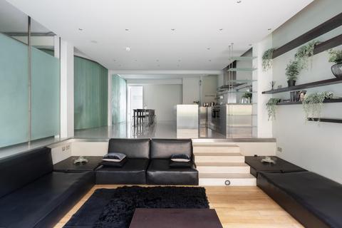 2 bedroom flat for sale, Martha’s Buildings, Martha's Buildings, London EC1