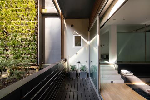 2 bedroom flat for sale, Martha’s Buildings, Martha's Buildings, London EC1