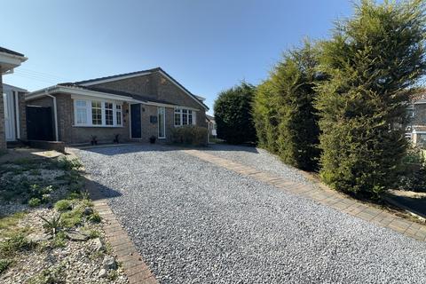 25 Stuart Way, Bridport, DT6 4AU