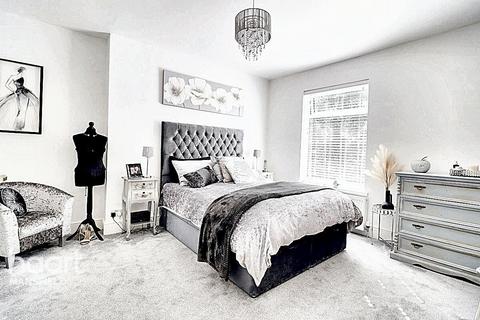 4 bedroom detached house for sale, Southwell Road West, Mansfield