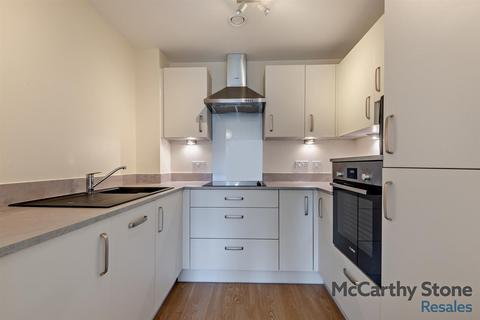 2 bedroom apartment for sale, Queen Elizabeth Place, Orchard Lane, Alton