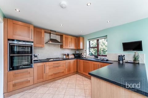 5 bedroom detached house for sale, Springfield Place, Chelmsford CM1