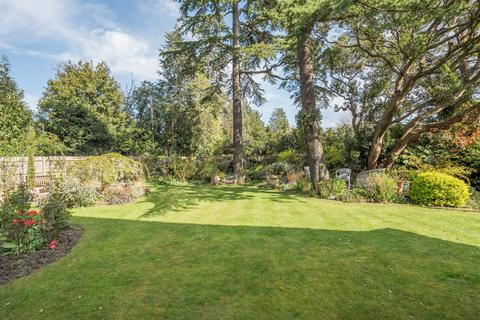2, Heathside Burnhams Road, Bookham, Leatherhead, KT23 3AX
