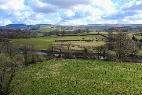 undefined, Rhyddlan, Llanybydder