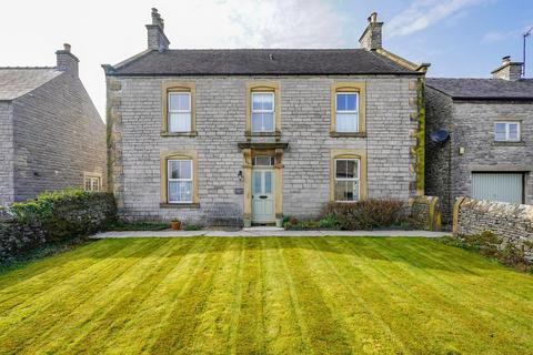 4 bedroom detached house for sale, Chapel Street, Bakewell DE45