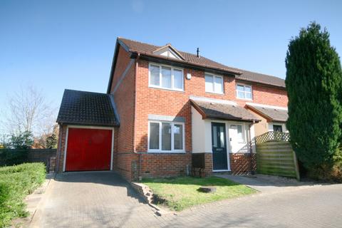 28 Fairfax Gate, Holton, Oxford, OX33 1QE
