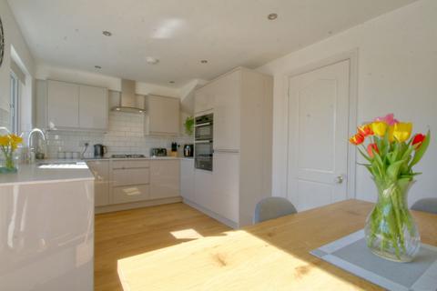 28 Fairfax Gate, Holton, Oxford, OX33 1QE