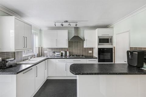 3 bedroom townhouse for sale, North Street, Carshalton