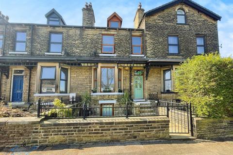 4 Leeds Road, Eccleshill, Bradford, BD2 3BD