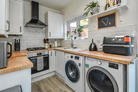 3 bedroom semi-detached house for sale, 20 Hilston Avenue, Penn, Wolverhampton