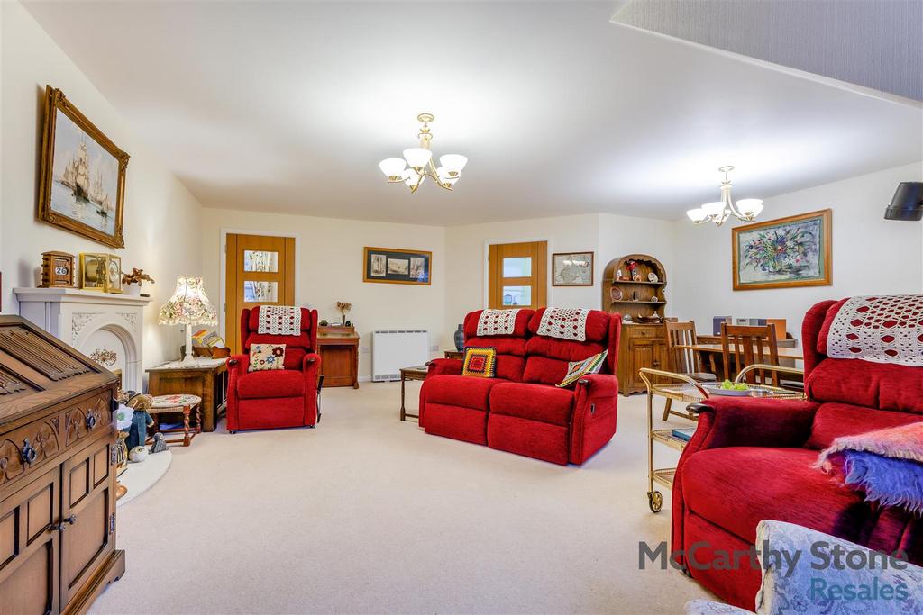 8641501-interior16.jpg
