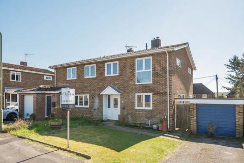 9 Dorian Grove, Alresford, SO24 9QR