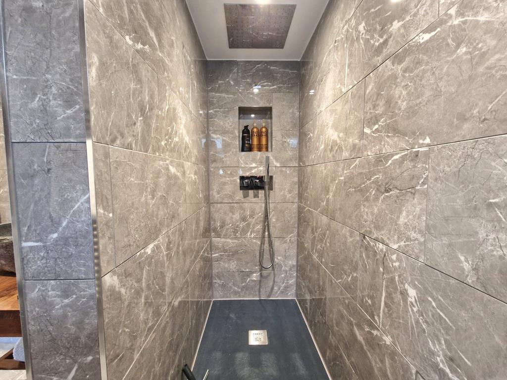 Gf Shower