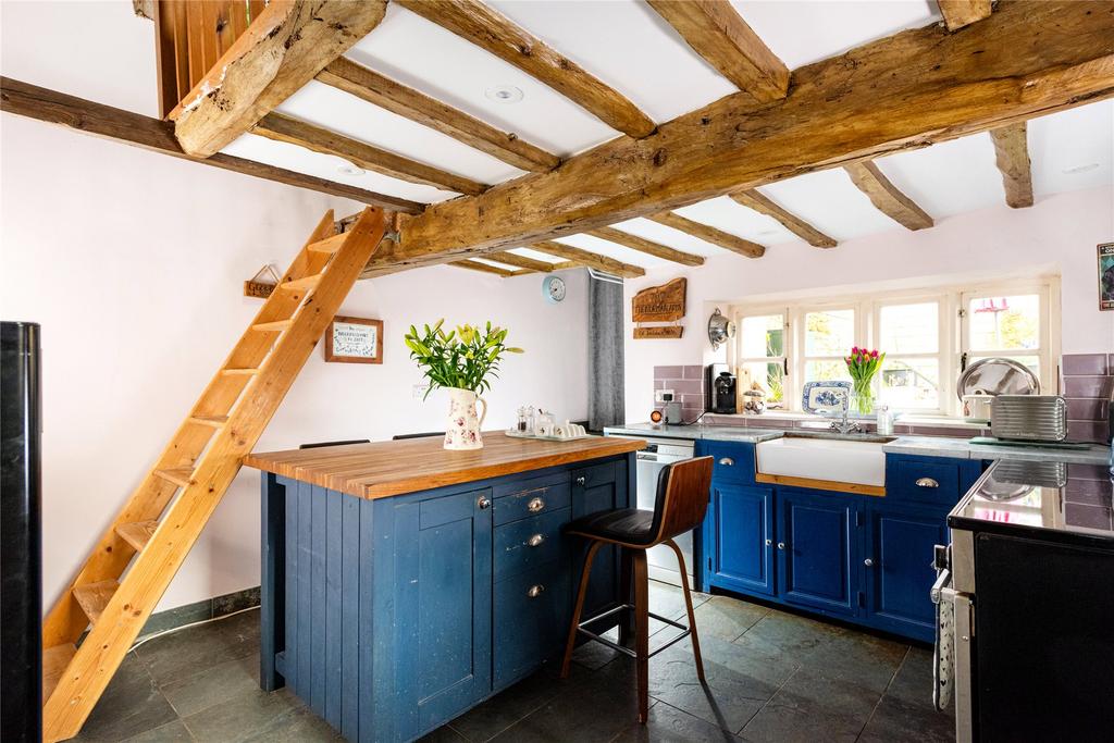 Kitchen/Breakfast