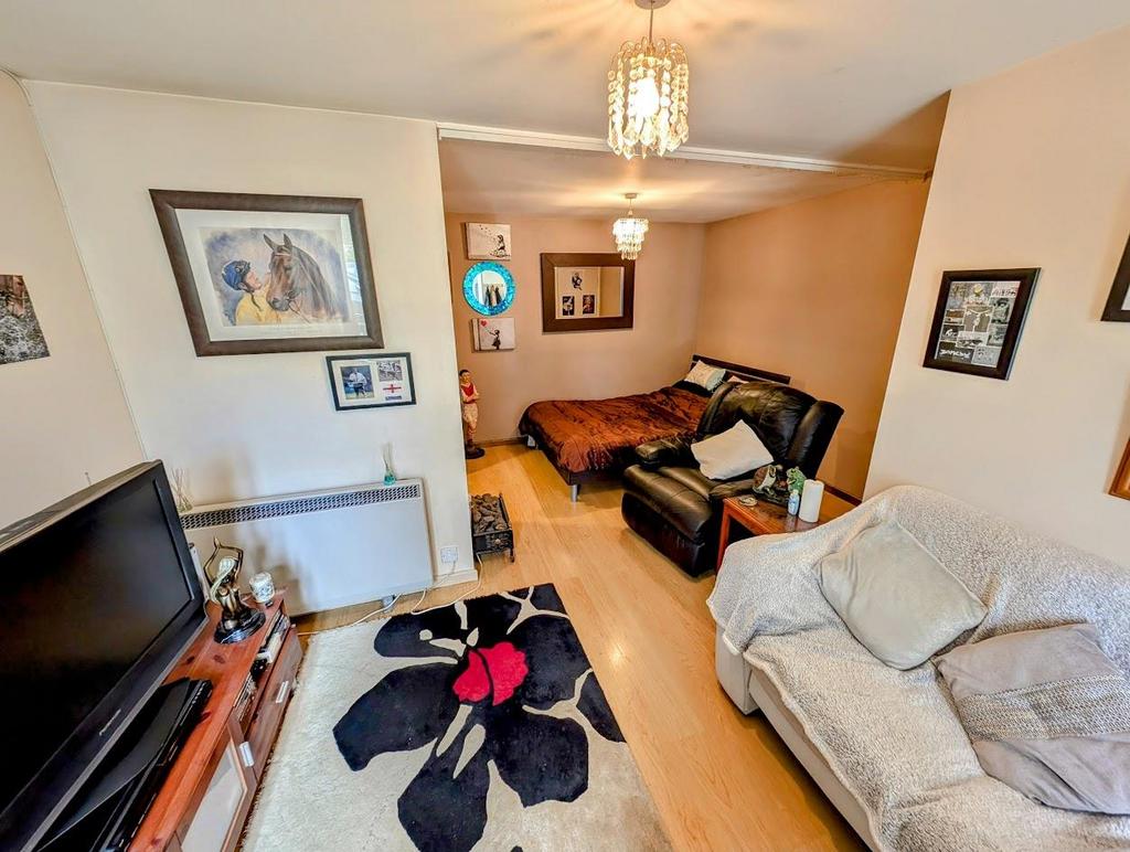 59 Home Orchard lounge 2.jpg