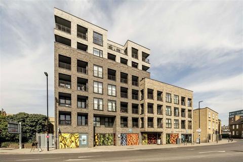 2 bedroom flat to rent, Deptford Bridge, London SE8
