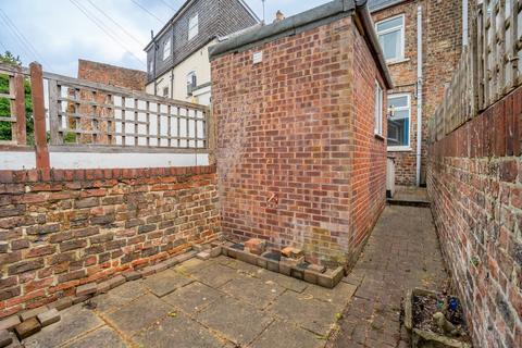 70 Cemetery Road, York, YO10 5AJ