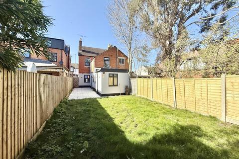 48 Derby Road, Gloucester, GL1 4AE