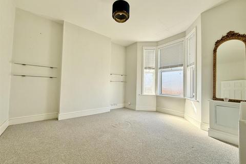 48 Derby Road, Gloucester, GL1 4AE