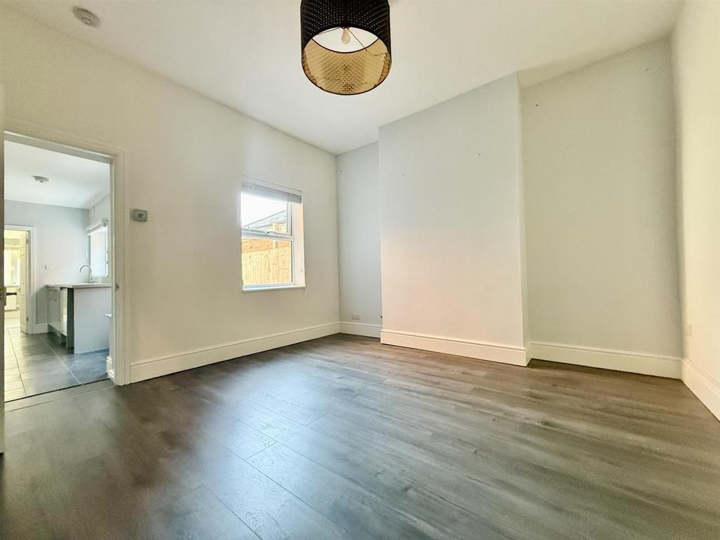 Dining Room.jpg