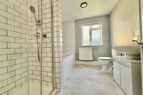 48 Derby Road, Gloucester, GL1 4AE