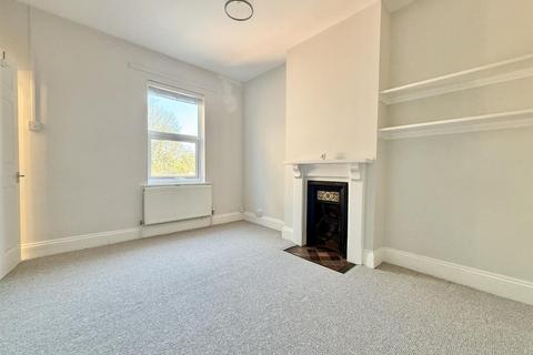 48 Derby Road, Gloucester, GL1 4AE