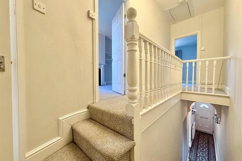48 Derby Road, Gloucester, GL1 4AE