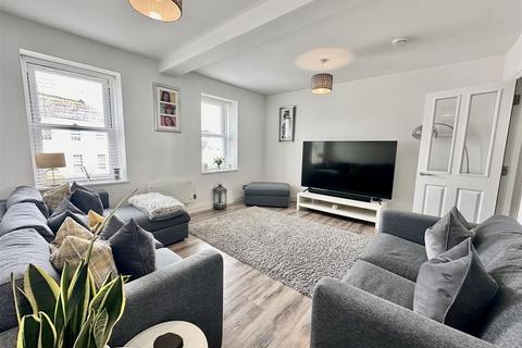 Flat 3, 3 Val Plaisant, St. Helier, JE2 4TA, Jersey
