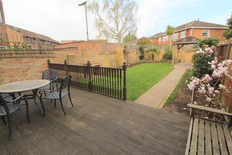 137 High Road, Byfleet, West Byfleet, KT14 7RJ