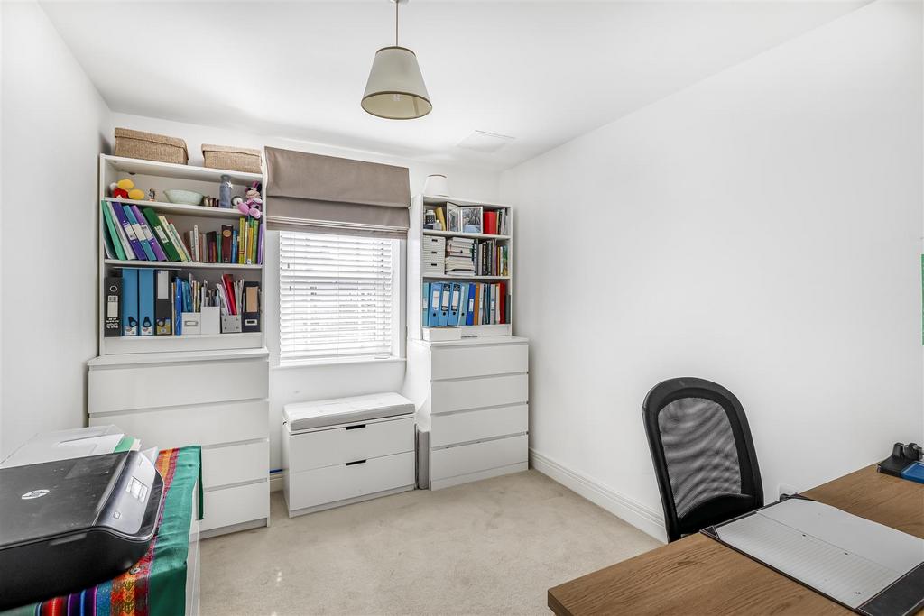9 Holford Way-9.jpg