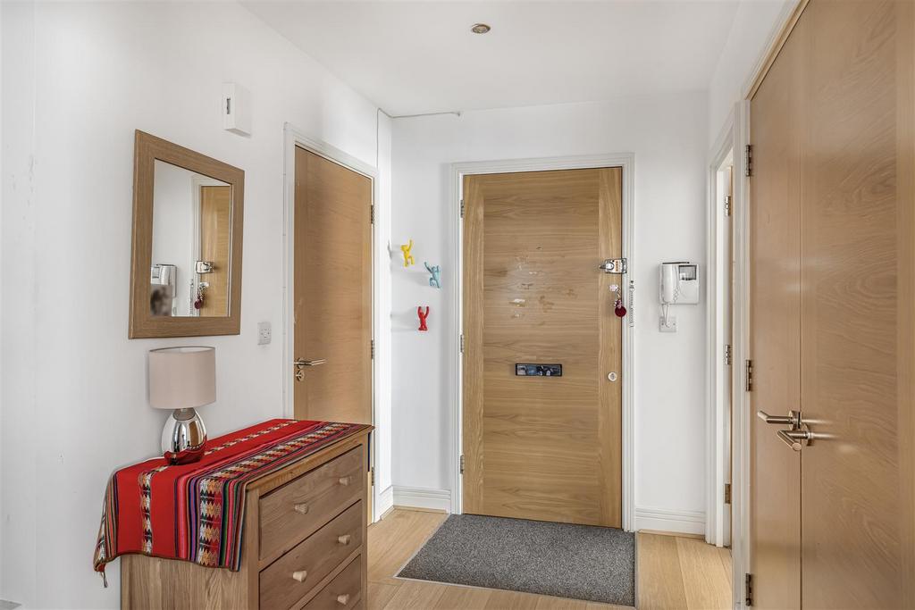 9 Holford Way-12.jpg