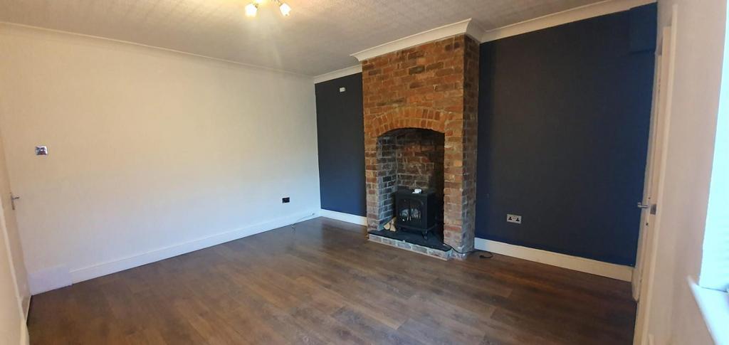 Lounge 1.jpg