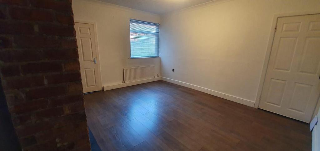 Lounge 3.jpg