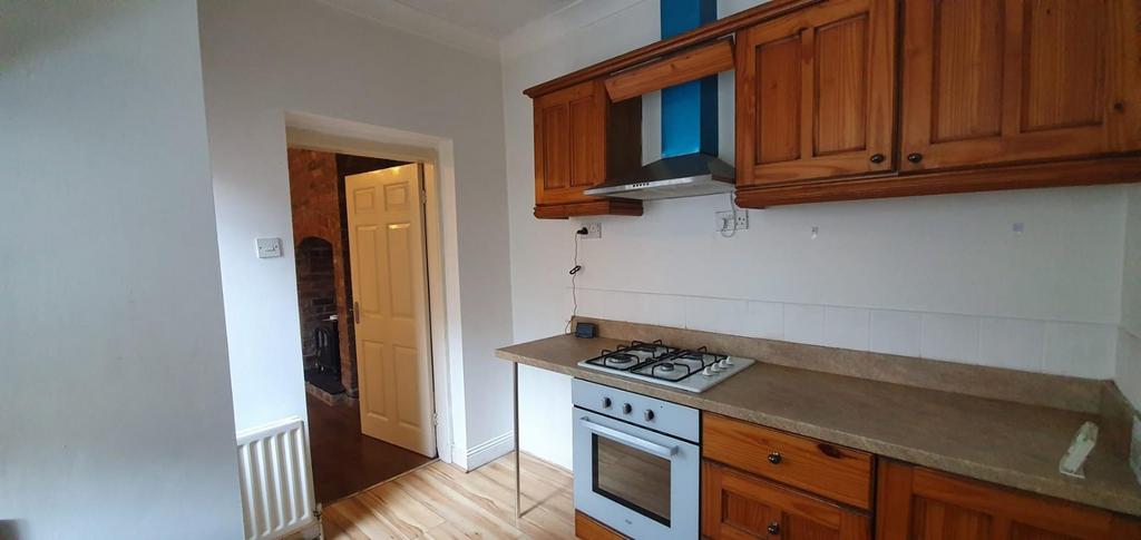 Kitchen 3.jpg