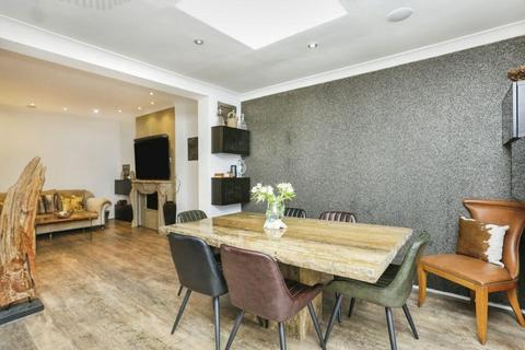 41 Chinbrook Road, London, SE12 9TQ