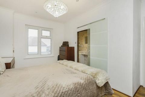41 Chinbrook Road, London, SE12 9TQ