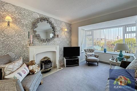 3 bedroom semi-detached house for sale, Balmoral Drive, Southport PR9