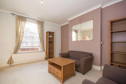 1 bedroom flat to rent, St James Terrace, Boundaries Road SW12
