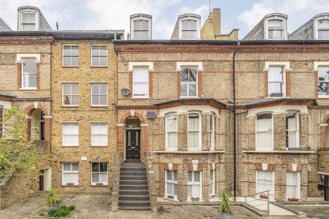 1 bedroom flat for sale, St. James Terrace, London SW12