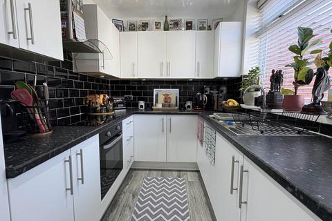 2 bedroom semi-detached house for sale, Norwood Crescent, Royton