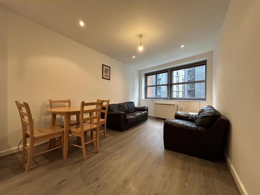 Livingroom.jpeg