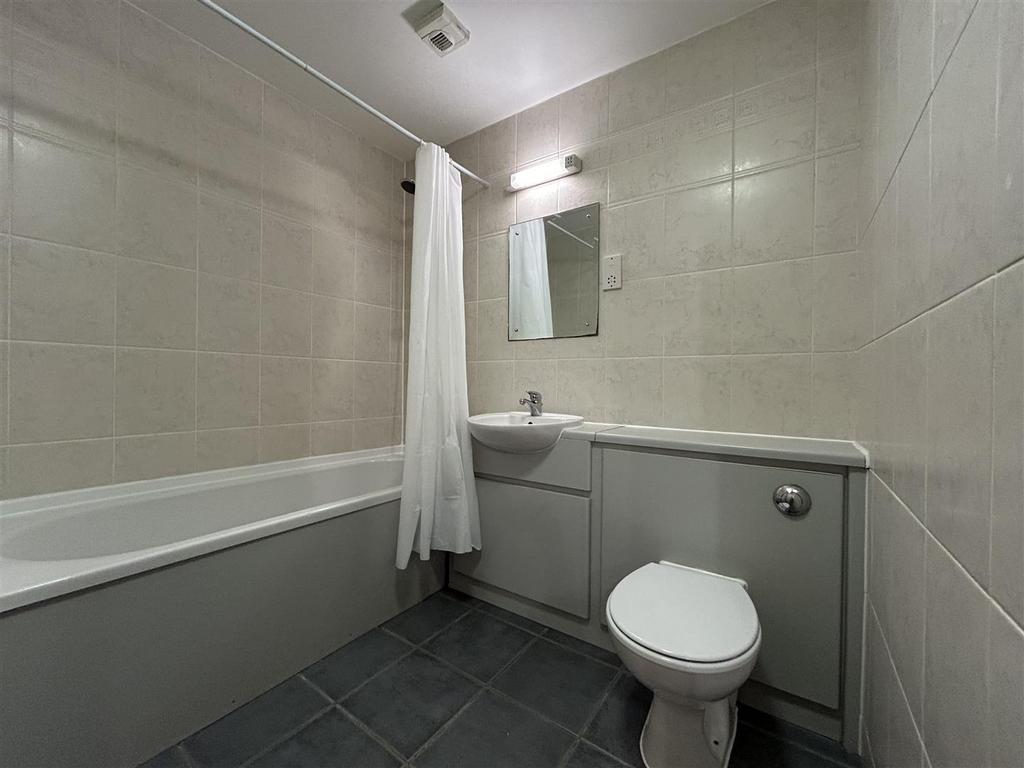 Bathroom.jpeg