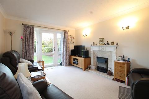 2 bedroom apartment for sale, Belfry Drive, Wollaston, Stourbridge