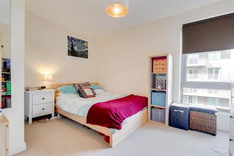 Victoria Road, London