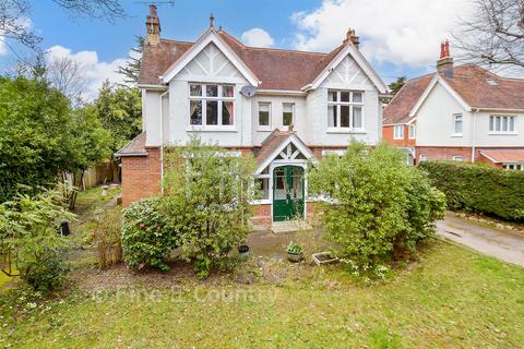undefined, New Barn Road, East Cowes, Isle of Wight