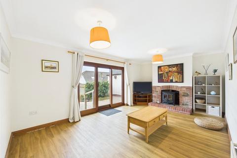 2 Meadow Way, St Issey, Wadebridge, PL27 7QR