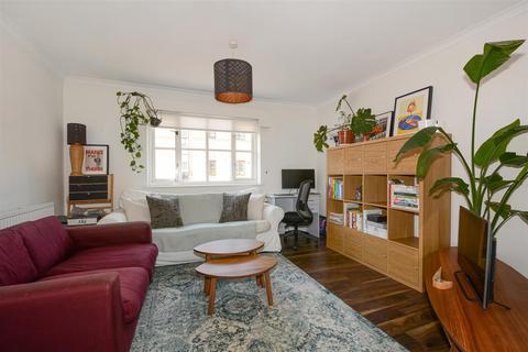 3f Bonner Street, London, E2 0QP