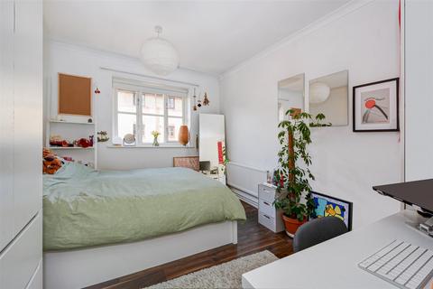 3f Bonner Street, London, E2 0QP