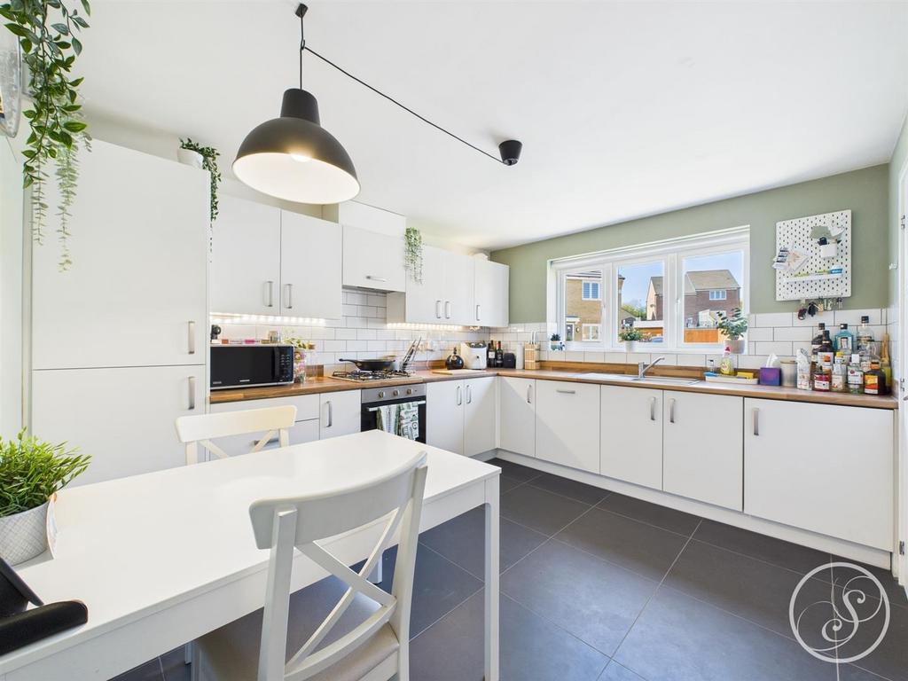 Kitchen diner