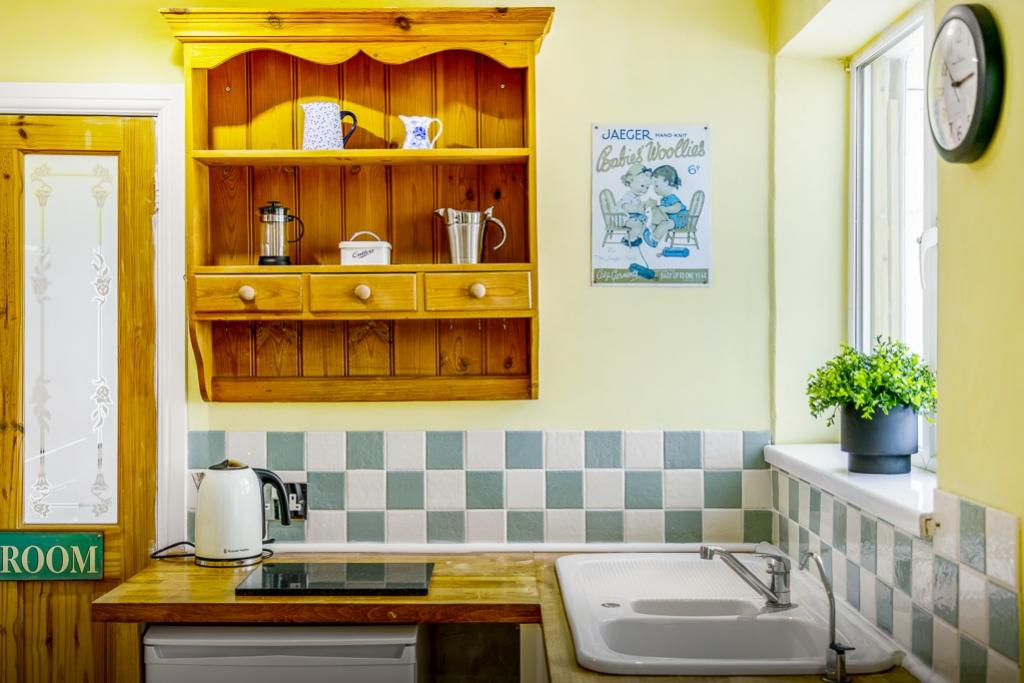 Cherry Tree Cottage (Boston)-24